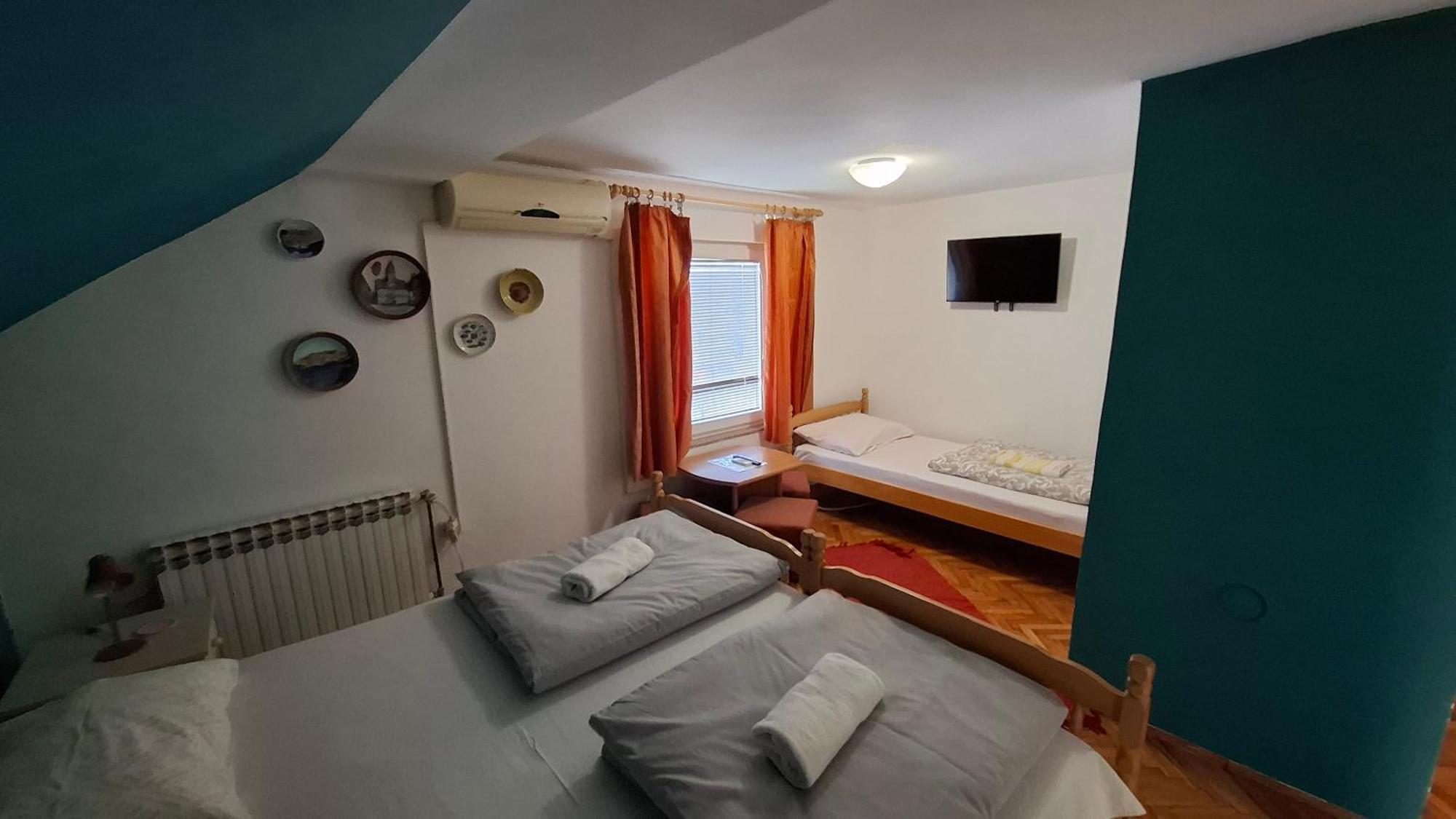 Aventurin Rooms Slunj Cameră foto